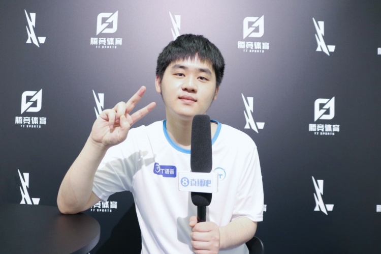 建议一人承 建议一人承